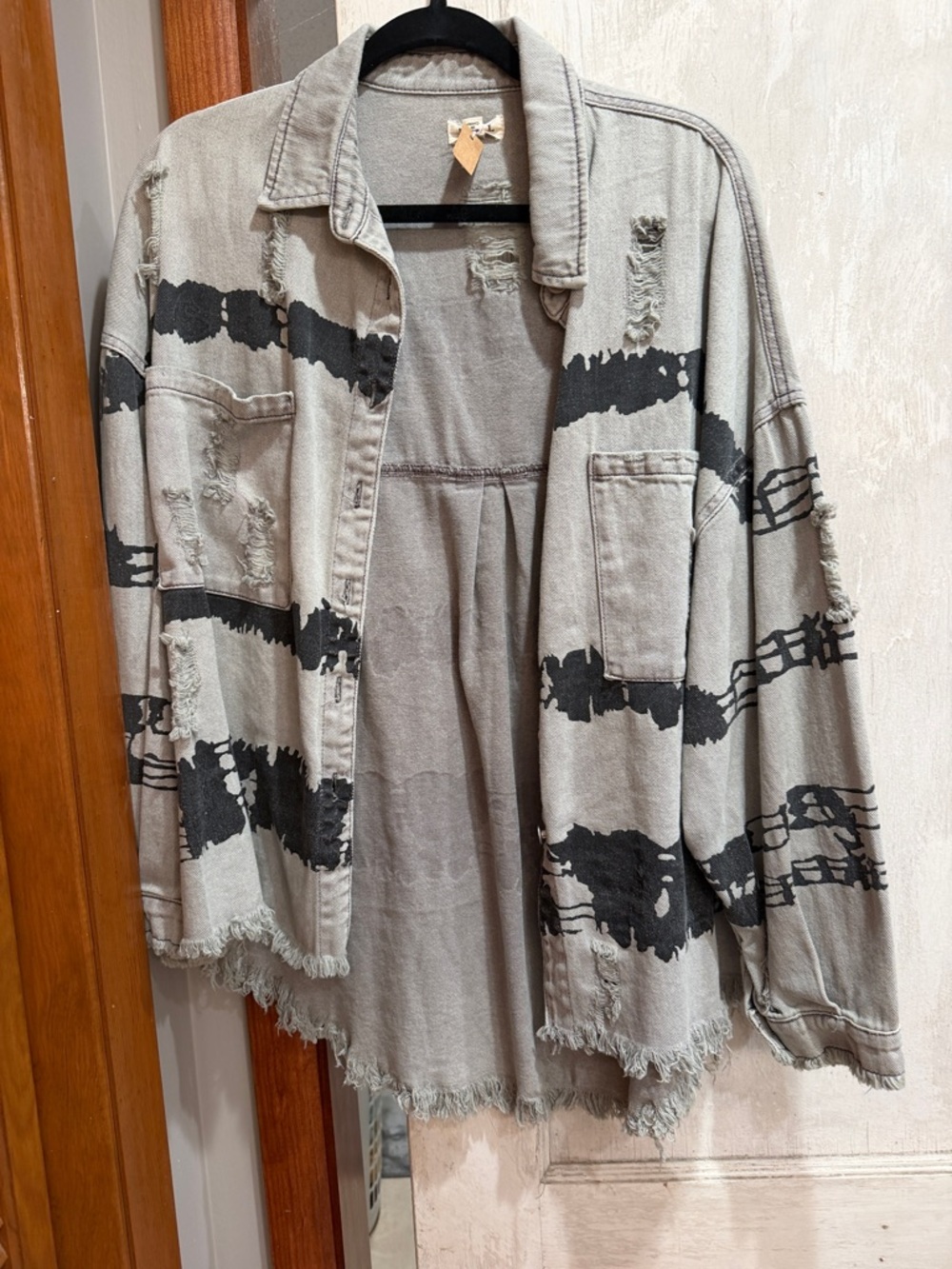 Distressed Oversized Stripe Print Jacket - Grayish green /Black